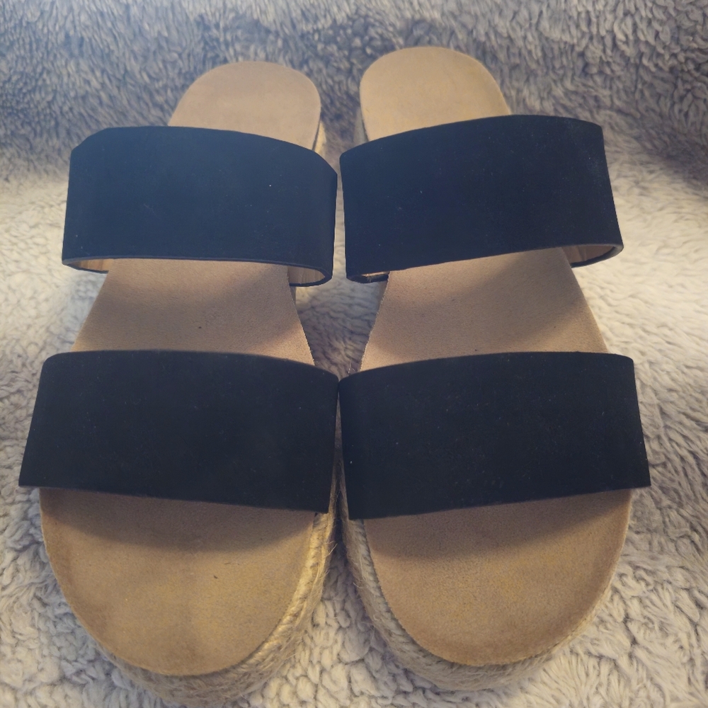 VGUC Espadrille Sandals Black Size 8
